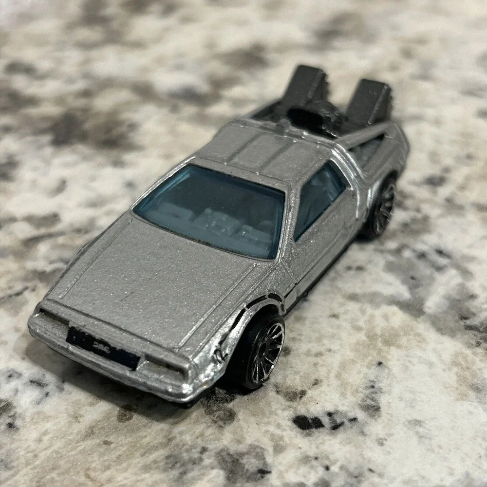 1981-1983 DeLorean Time Machine Collectible 1/64‎ Scale Diecast Hot Wheels